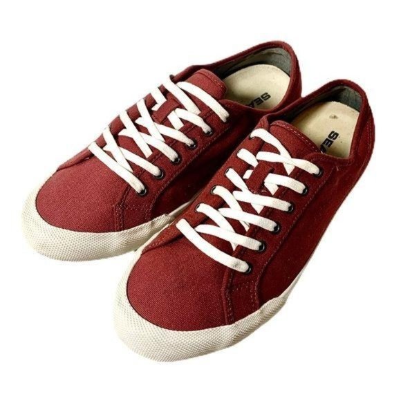 SeaVees Shoes - 💋SALE SeaVees Monterey Rustic Red Sneakers
